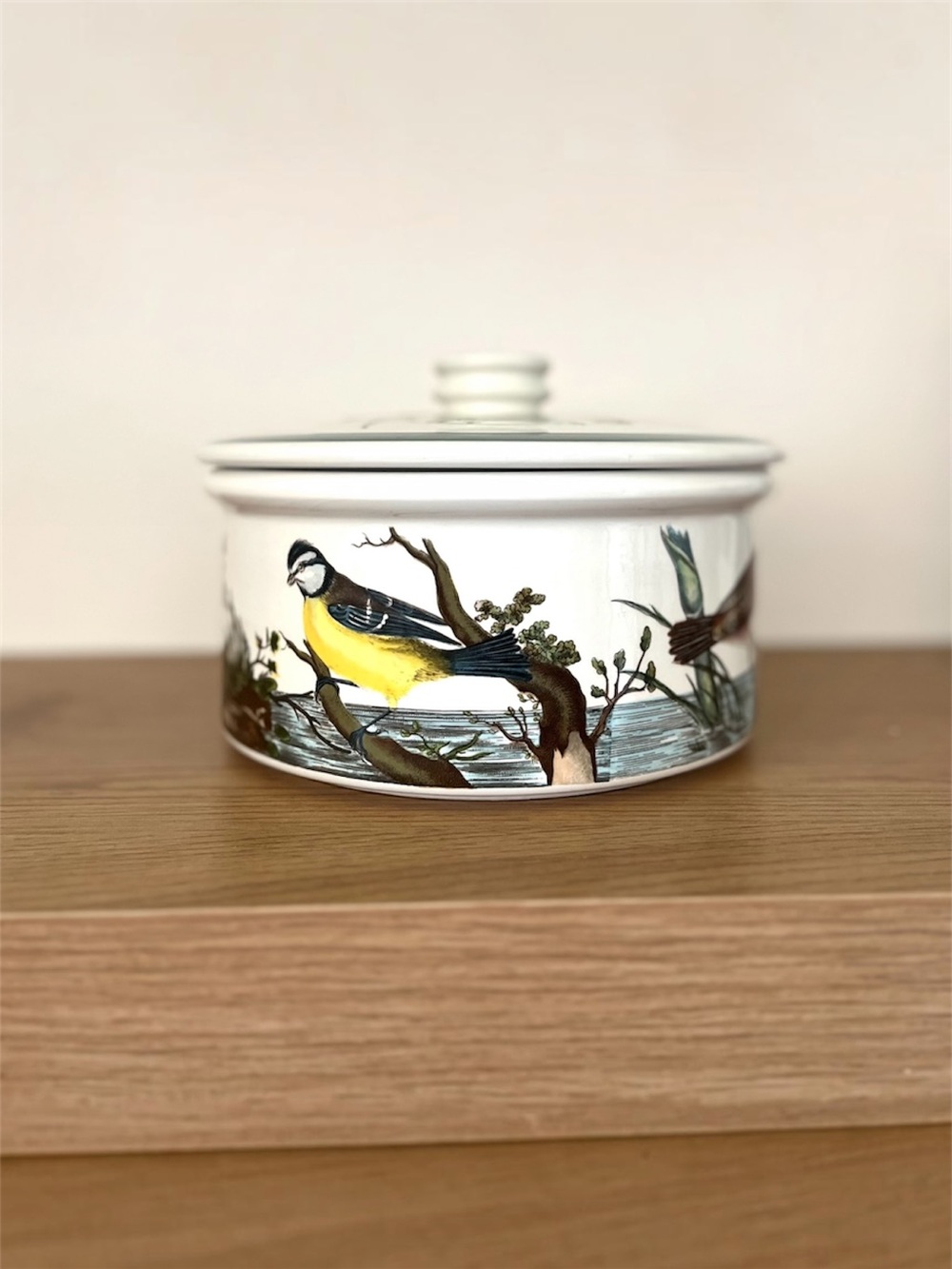 Portmeirion Vintage Birds Of Britain Round Drum Ceramic Casserole Dish